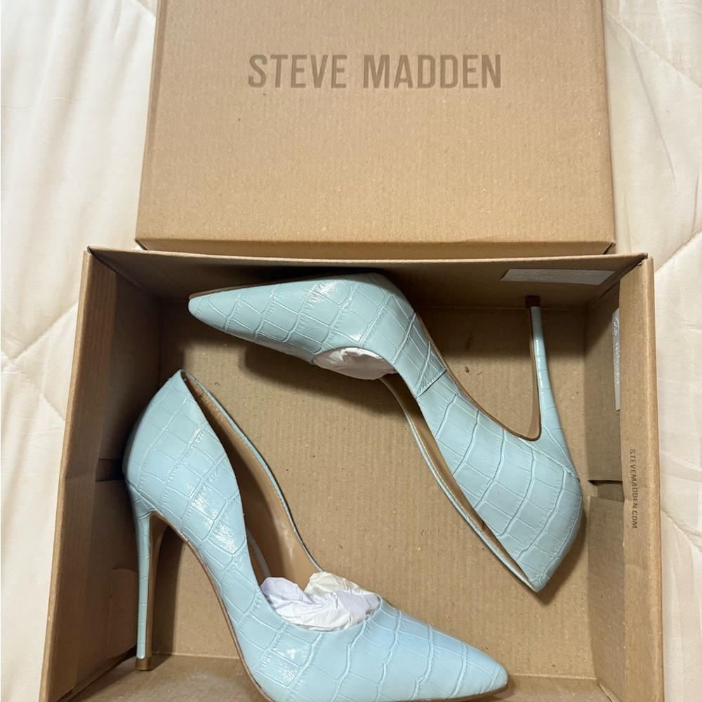 Steve Madden Blue Stiletto Heels